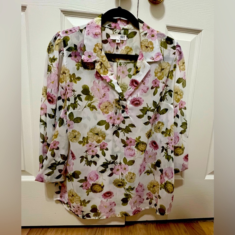 Kut from the Kloth sheer floral top - Size M